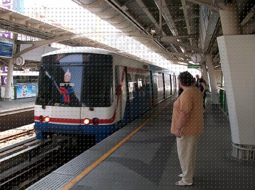 Weekendmarket 01.JPG - Mit dem Sky Train zum Weekendmarket
